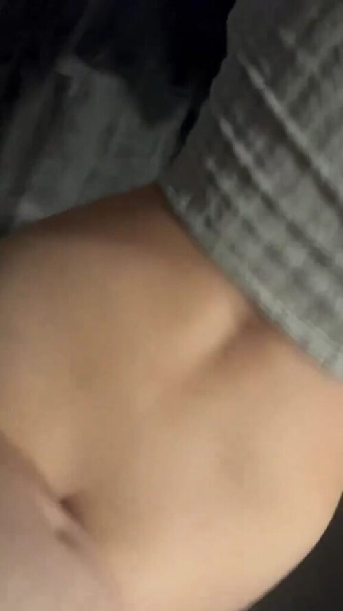 【직촬】 몸매좋은 여사친청바지만 살짝 내리고 대실 뒤치기.mp4 000002937 576x1024