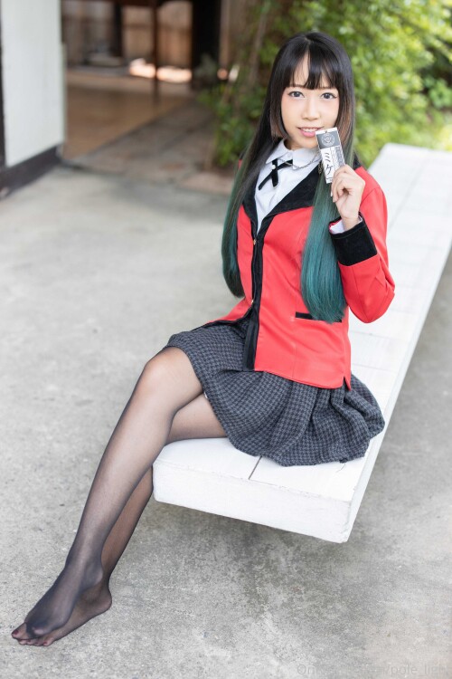 2667x4000 f42c1a8a7fcdaa391fffda6405dcf518
