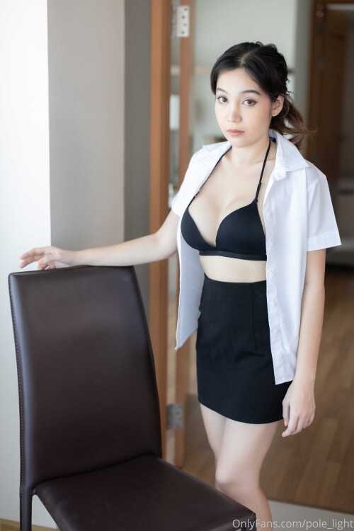 2667x4000 d208e14d7f2256cc45ff32ad1a264c3c