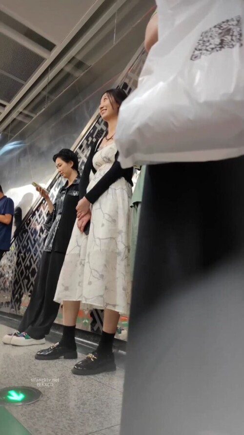 【KXCD】 219.mp4 000012600 576x1024