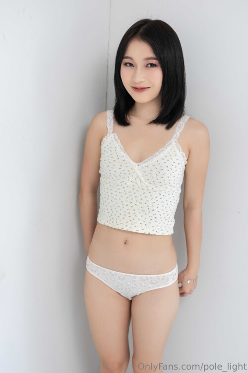 2667x4000 d66d9f4278d13fb9a470ced1de9717f2