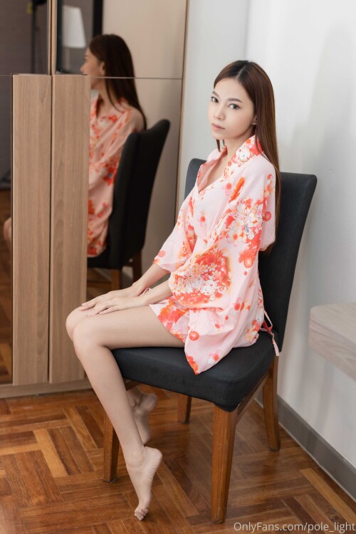 2667x4000 25c4eecea621c780c1ea43e7fe591fd0