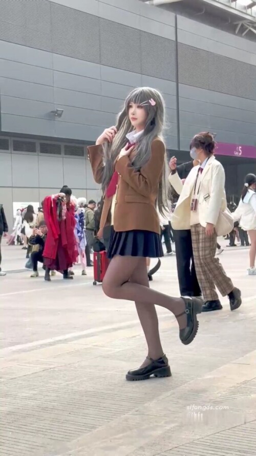 KFC11月 15.mp4 000000566 576x1024