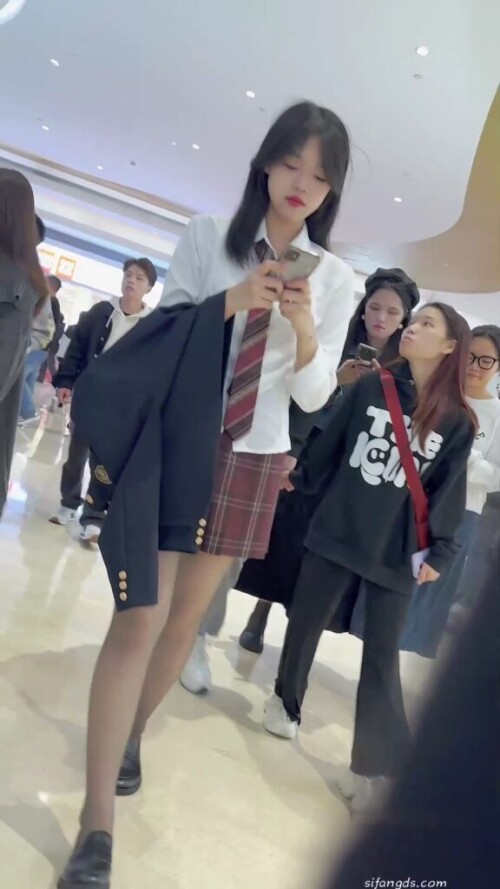 KFC11月 25.mp4 000000083 576x1024
