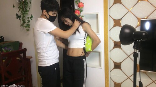 희귀 귀여운 여자애 배빵하기.mp4 000026359 1024x576