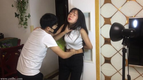 희귀 귀여운 여자애 배빵하기.mp4 000103069 1024x576