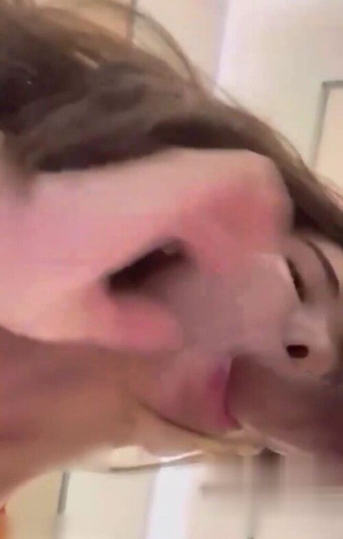 chn26011407.mp4 000274366 652x1024