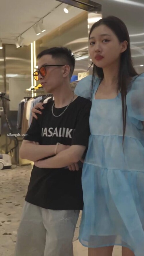 BCbananacat 13.mp4 000110100 576x1024