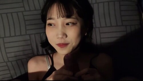 눈웃음 키방녀 얼공.mp4 000005046 1024x583