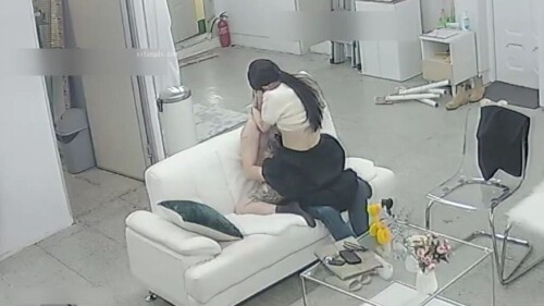 IP 소파 위에서의 열정적인 나체 섹스.avi 000121830 1024x576