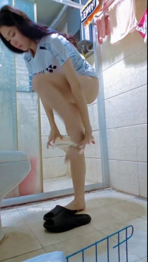 10.avi 000047930 579x1024