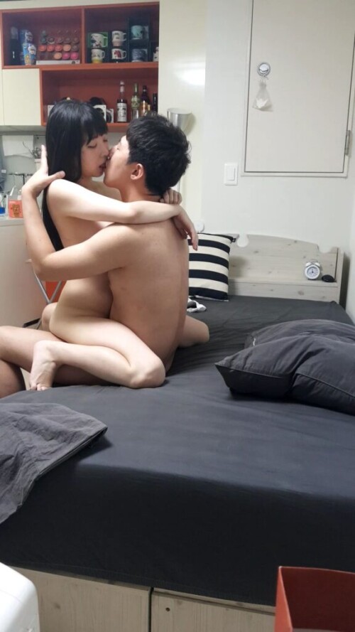 강혜림8926호.mp4 000491982 576x1024