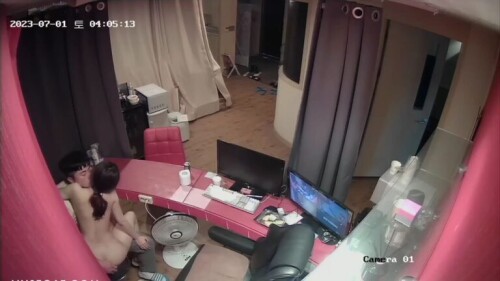스킨케어 매장 카운터 앞에서의 섹스.mp4 007590200 768x432