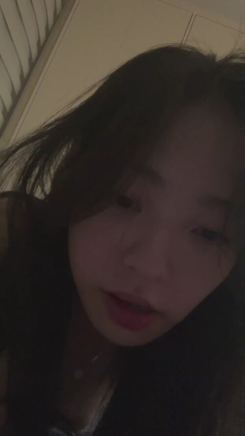 인스타 다벗고 잠방하다 일어나서 라면먹는 슬렌더.mp4 001696523