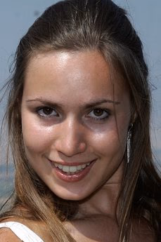 metart-alizeya-a-44F53F680283A6E1B2CB07B053D10C58.avif