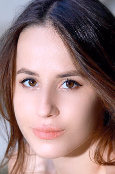 metart-annamalia-3AF44A5A44B03784796543A2760DD471.avif