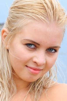 metart-berry-a-C71F715880E2663B7EACE3A2691E4575.avif