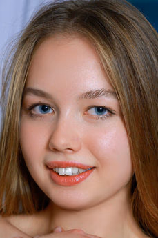 metart-camilla-stan-EEDE26030F3067C425B08FBA2CE73329.avif