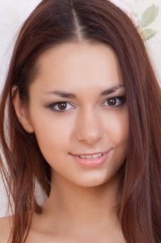 metart-chloe-d-E44B5C6F5D77E294BD3700770E68F452.avif