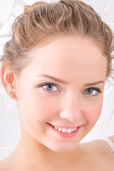 metart-faina-bona-AA4A647B1F5AA5A4C598068E9E8917C5.avif