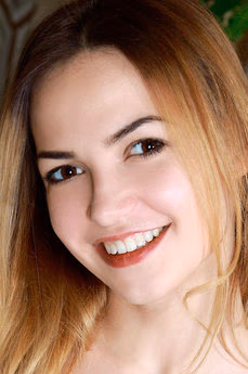 metart-jasmine-hane-FB334C843795FD5419ECB420DBCA913A.avif