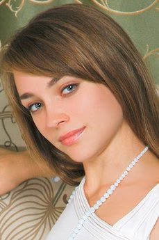 metart-julia-ab-CE1ECBD5049304CE2D63941F19D51FE8.avif