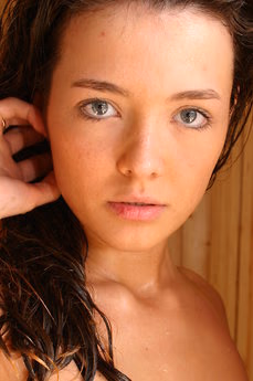 metart-julia-l-2AF4946F7D9773558871242BB3D2BF8F.avif