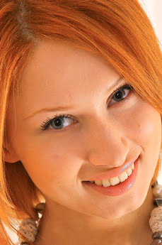metart-juline-a-8EF9DA5C0D4B72D4E7A021ACF9CCB33B.avif