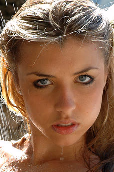 metart-karina-c-639B907600AFCD2C315F4F4DC517A775.avif