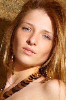 metart-kat-b-A188E5A026852BA4F9F6E0C26B195F42.avif