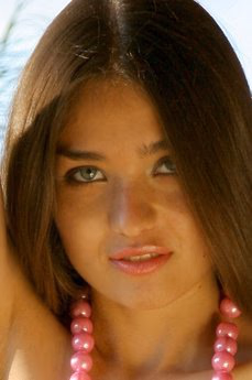 metart-katya-h-88B4C3E0DC07776535FE6A501892903D.avif