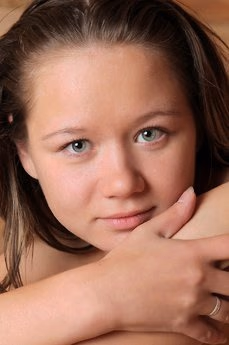metart-kira-l-2129ABBDF5A55648CD5401EF59C47556.avif
