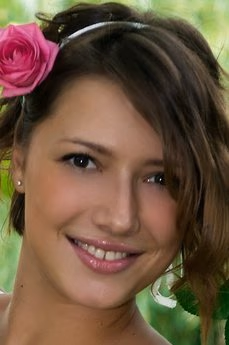 metart-lalen-a-71C874A9BE360084015D5E507AF8D588.avif