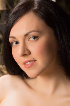 metart-liuko-a-9EED35BD6717E124213A9A9FC782D54C.avif