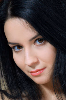 metart-lola-marron-EA17B75AD93D7E34591BB7DFA43B0726.avif