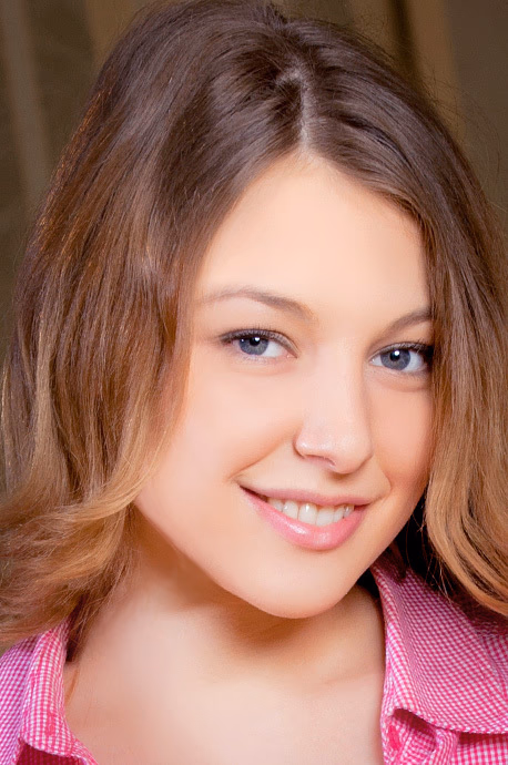 metart-nikia-a-D9752772C785EE64690D5B5853A04FF6.avif