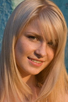 metart-polly-b-CFDDFCC9C9E62DCF421F9124553EC71E.avif