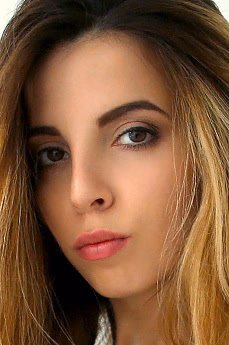 metart-radona-7A7F1C240239F2940D6A332DFB44F8C5.avif