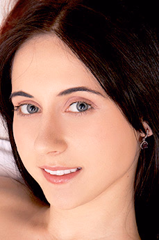 metart-sadara-0D2CD8549DA2D25441347C084BF3D9ED.avif