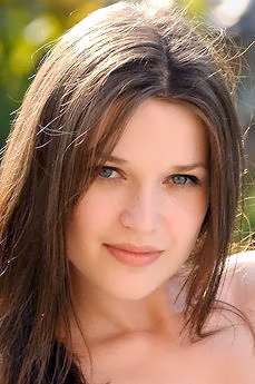 metart-serena-wood-020DED85B07977E49505ADD66D0DC8F4.avif