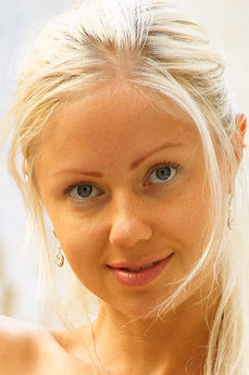 metart-silvia-c-64AAACE30EC735E06AF766D0F62771BB.avif