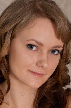 metart-sisy-C867AB2994398C940910E9DF03F928D1.avif