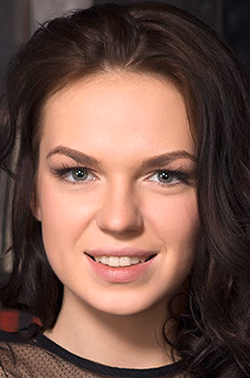 metart-tayna-C7F20335D6799FD46550563E43D1BE9A.avif