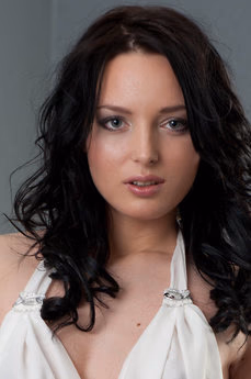 metart-vana-a-CC56D274F3DDBBC4154E1080B4510F23.avif