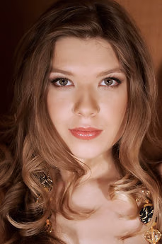 metart-vanessa-a-A384307B0389E95620E9BDF3A0D7A44A.avif