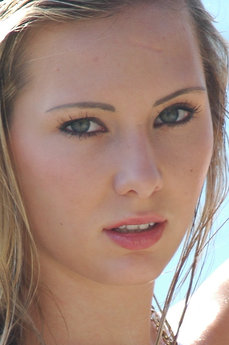 metart-veronika-e-69632D819E750349CBE2111643510C81.jpg