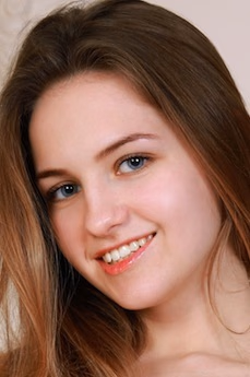 metart-veronika-mink-D2232AFD54BBDF84693F7CC90D873152.avif