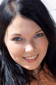 metart-yvonne-a-E9B7BB40B9CF29D4B512922C4BD74538.avif