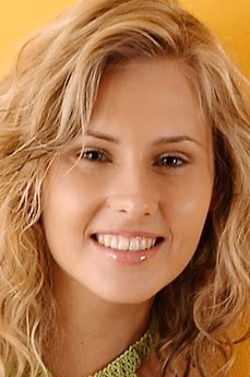 metart-zusie-a-E0D5B965421BE23ED66D8423776874C0.avif