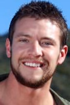 performer-profile-image-7a43a26c.avif